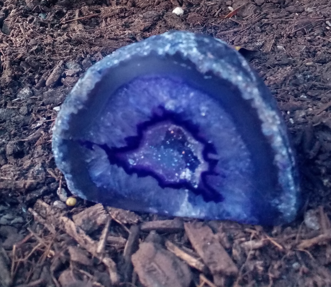Geode Rock (Purple) image 0